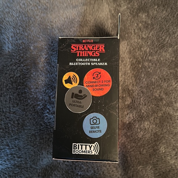 Stranger Things Collectible Bluetooth Speaker Dustin - Picture 4 of 4